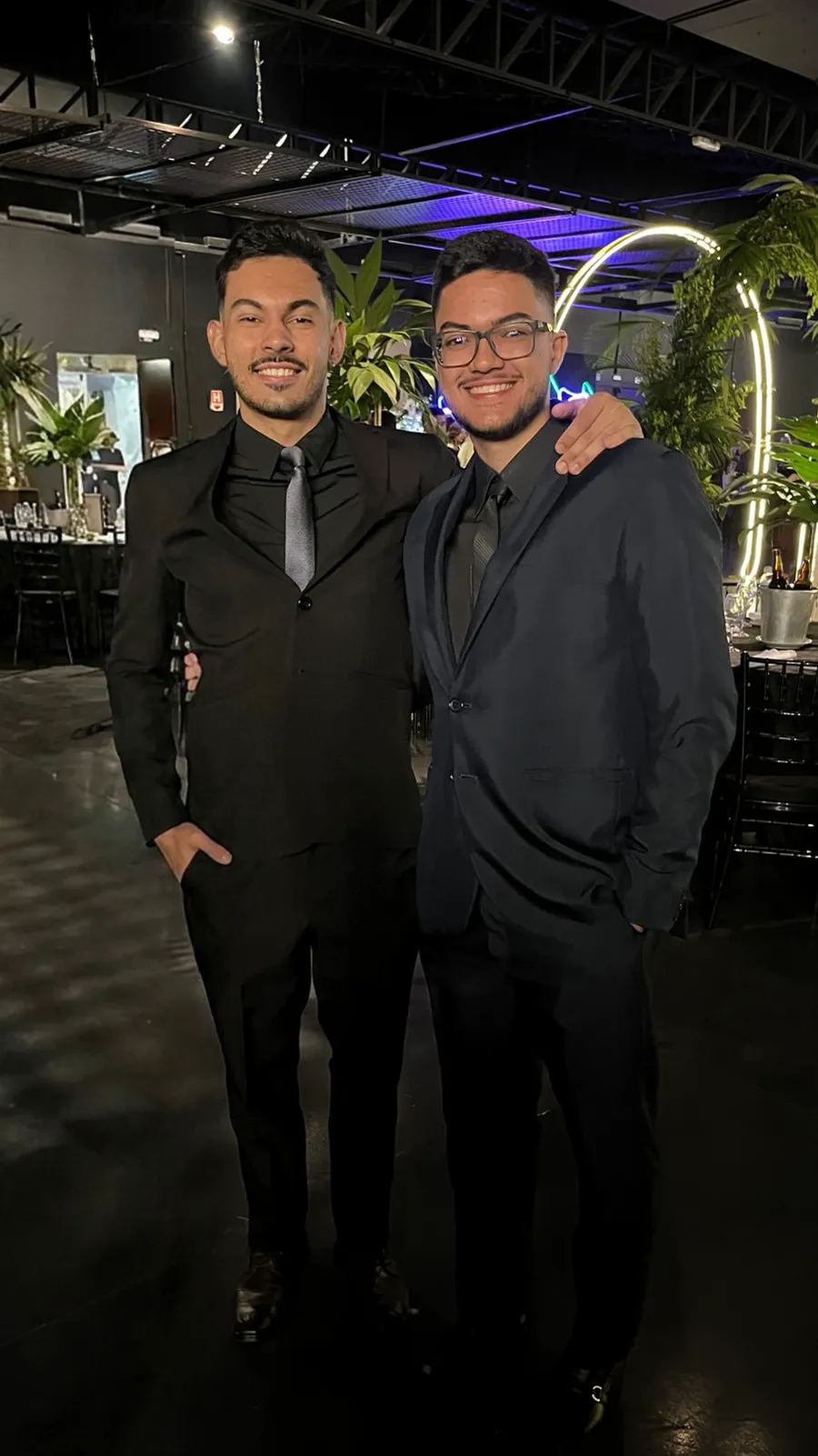 Thiago e Guilherme, sócios da HeliCode